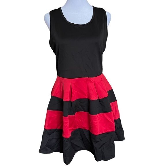 Crystal Doll Black and Red dress - Picture 1 of 4